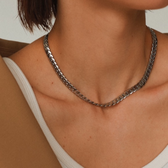 Snake chain necklace - Picture 3 of 3